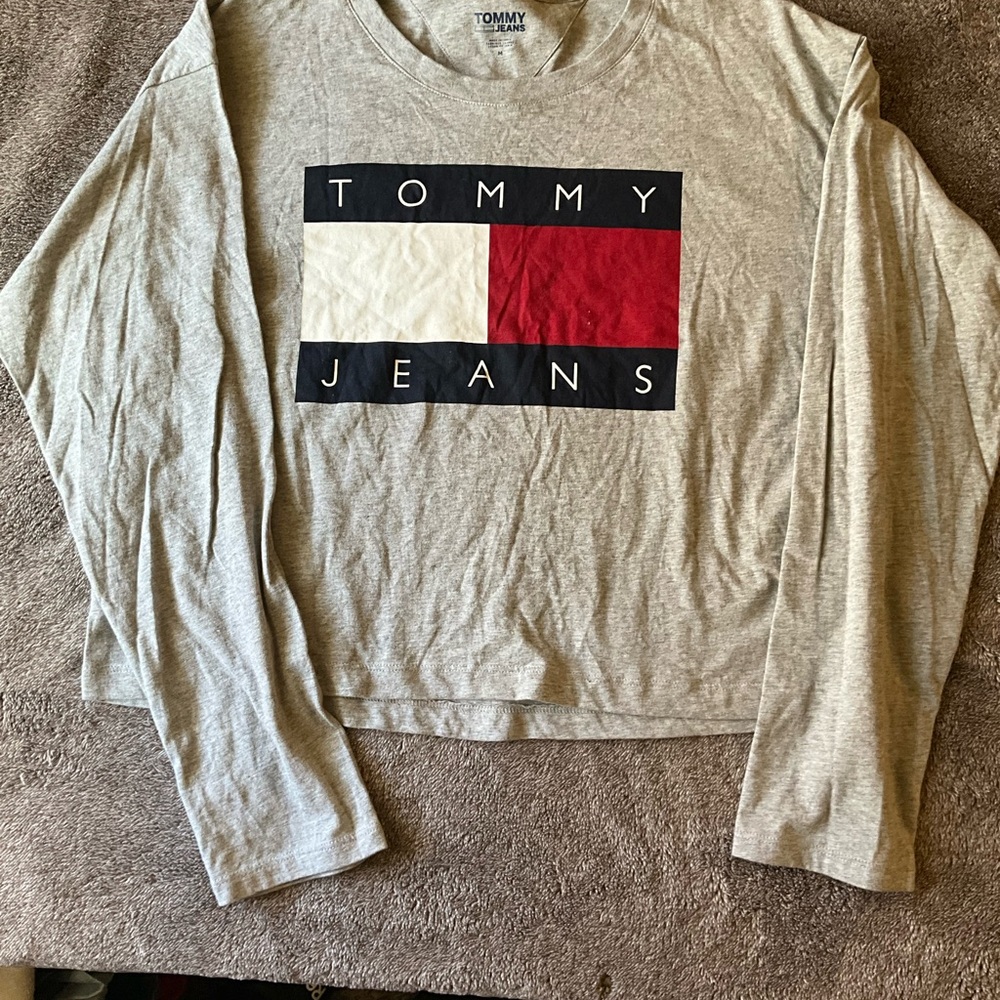 Tommy Hilfiger Gray Long Sleeve Tee with Red and Black Logo